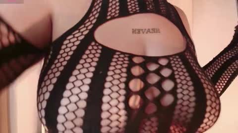 Snapshot of nicolletease chatting on December 2, 2025, 12:10 pm nicolletease online show from December 2, 2025, 12:10 pm