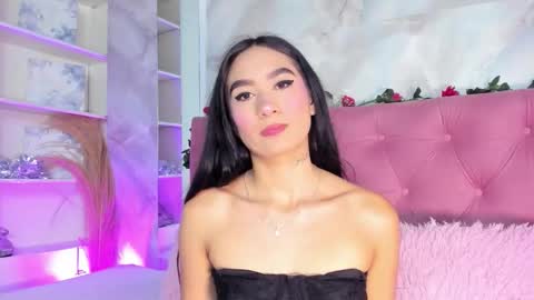 Snapshot of nicolqueen_ chatting on November 28, 2025, 11:13 am NICOL online show from November 28, 2025, 11:13 am