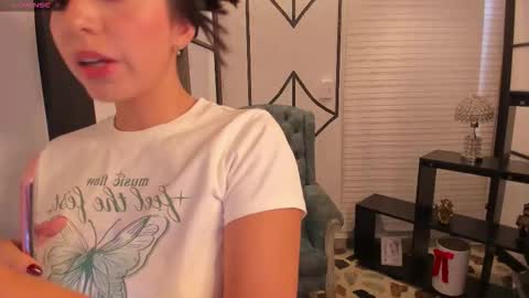 NicolRoss online show from December 3, 2025, 9:02 pm