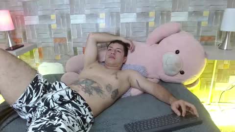 Snapshot of nicoo_2036 chatting on October 19, 2025, 1:56 pm nicoo_2036 online show from October 19, 2025, 1:56 pm
