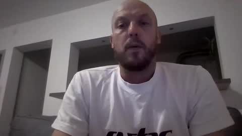 nighttime online show from September 29, 2025, 5:40 pm