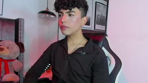 niick_twink online show from September 15, 2025, 7:36 pm