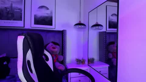 niick_twink online show from October 22, 2025, 7:35 pm