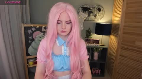 Snapshot of niiik_miiiki chatting on December 28, 2024, 7:44 am niiik_miiiki online show from December 28, 2024, 7:44 am