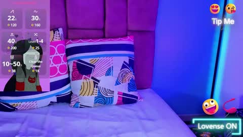 Snapshot of niinaink chatting on March 1, 2025, 12:45 pm NINAINK online show from March 1, 2025, 12:45 pm