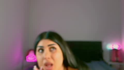 Snapshot of niinarosee1 chatting on December 8, 2024, 2:18 am Niinarosee online show from December 8, 2024, 2:18 am