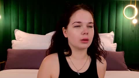 Nika online show from September 28, 2025, 2:50 am