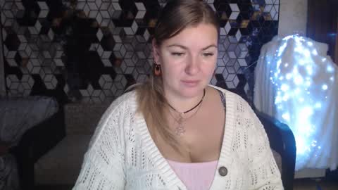 Nika online show from November 25, 2025, 8:20 pm