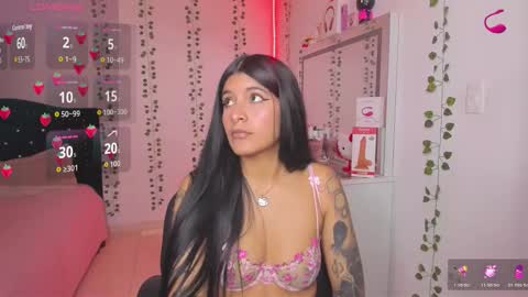 Snapshot of nikibryce_ chatting on November 13, 2025, 1:26 am Niki online show from November 13, 2025, 1:26 am