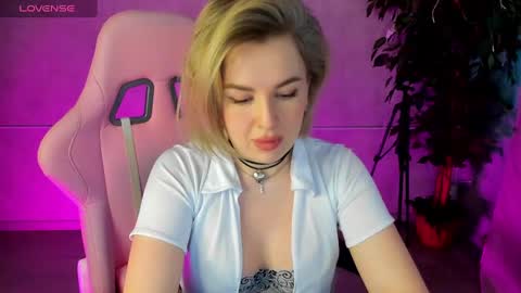 Snapshot of nikki_kai chatting on March 12, 2025, 8:51 am Nikki online show from March 12, 2025, 8:51 am