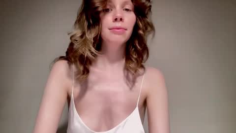 Snapshot of nikki_mi chatting on December 13, 2024, 1:33 pm Nikki online show from December 13, 2024, 1:33 pm