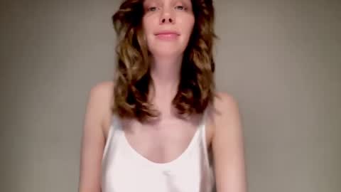 Snapshot of nikki_mi chatting on December 15, 2024, 1:22 pm Nikki online show from December 15, 2024, 1:22 pm