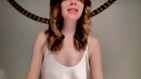 Snapshot of nikki_mi chatting on December 29, 2024, 10:12 am Nikki online show from December 29, 2024, 10:12 am