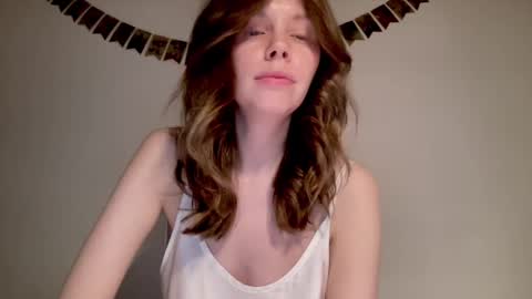 Snapshot of nikki_mi chatting on December 29, 2024, 1:17 pm Nikki online show from December 29, 2024, 1:17 pm