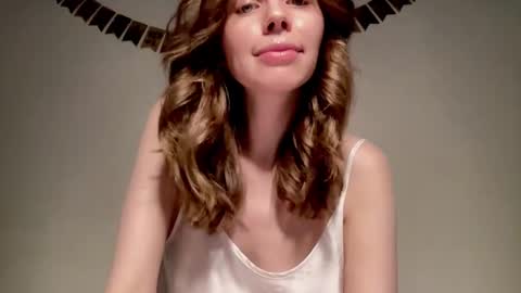 Snapshot of nikki_mi chatting on January 5, 2025, 1:15 pm Nikki online show from January 5, 2025, 1:15 pm