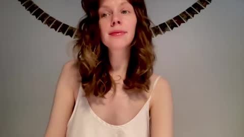 Snapshot of nikki_mi chatting on January 10, 2025, 10:06 am Nikki online show from January 10, 2025, 10:06 am