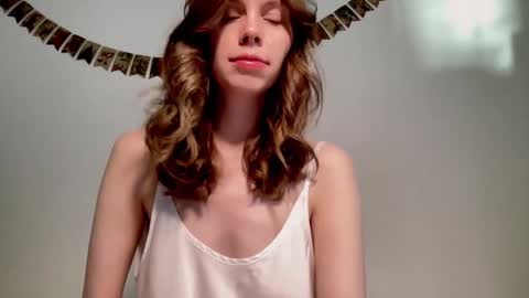 Snapshot of nikki_mi chatting on January 18, 2025, 10:17 am Nikki online show from January 18, 2025, 10:17 am