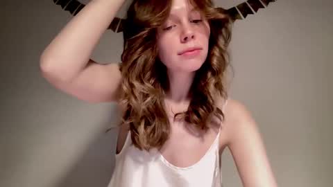 Snapshot of nikki_mi chatting on January 23, 2025, 1:13 pm Nikki online show from January 23, 2025, 1:13 pm