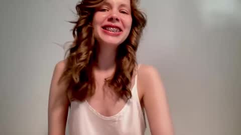 Snapshot of nikki_mi chatting on February 16, 2025, 10:10 am Nikki online show from February 16, 2025, 10:10 am