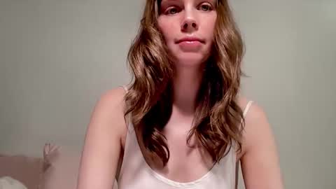 Snapshot of nikki_mi chatting on October 2, 2025, 10:00 am Nikki online show from October 2, 2025, 10:00 am