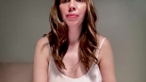 Snapshot of nikki_mi chatting on October 12, 2025, 10:03 am Nikki online show from October 12, 2025, 10:03 am