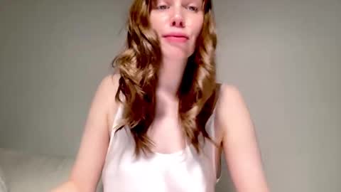 Snapshot of nikki_mi chatting on November 7, 2025, 9:53 am Nikki online show from November 7, 2025, 9:53 am