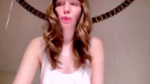 Snapshot of nikki_mi chatting on December 3, 2025, 10:02 am Nikki online show from December 3, 2025, 10:02 am