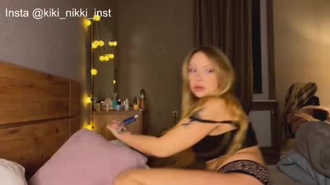 Snapshot of nikki_whatever chatting on November 16, 2025, 4:56 pm nicolette online show from November 16, 2025, 4:56 pm