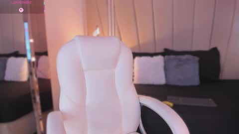 Snapshot of nikkii_vegaa chatting on March 6, 2025, 5:03 am Nikki online show from March 6, 2025, 5:03 am