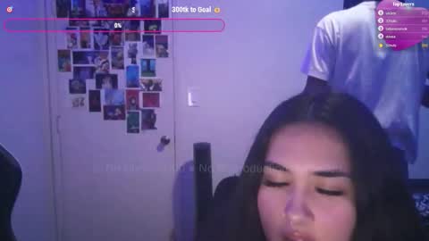 Snapshot of nikkinotnicki00 chatting on December 14, 2025, 9:47 am Nikkinotnicki00 online show from December 14, 2025, 9:47 am