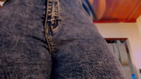     online show from November 23, 2025, 11:43 am