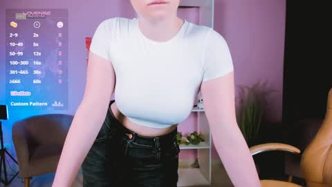 Snapshot of nikol_kitt chatting on January 15, 2025, 8:05 pm Little Niko Help me reach my goals online show from January 15, 2025, 8:05 pm