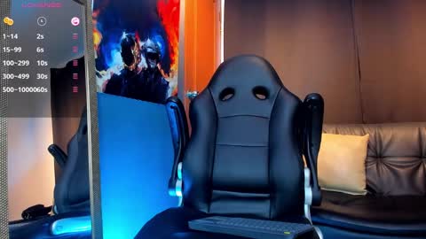 Snapshot of nikolahank1 chatting on January 10, 2025, 5:58 am Nikola Hank online show from January 10, 2025, 5:58 am