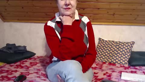 Snapshot of nikole111 chatting on December 22, 2024, 12:05 pm Nikole1 online show from December 22, 2024, 12:05 pm