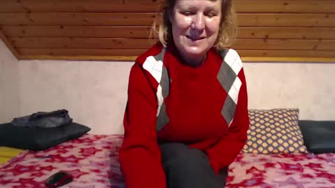 Snapshot of nikole111 chatting on December 26, 2024, 10:26 am Nikole1 online show from December 26, 2024, 10:26 am