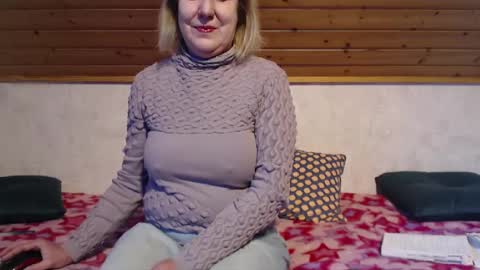 Snapshot of nikole111 chatting on January 2, 2025, 11:52 am Nikole1 online show from January 2, 2025, 11:52 am
