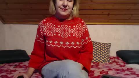 Snapshot of nikole111 chatting on January 5, 2025, 11:48 am Nikole1 online show from January 5, 2025, 11:48 am