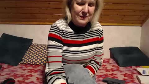 Snapshot of nikole111 chatting on January 30, 2025, 4:45 pm Nikole1 online show from January 30, 2025, 4:45 pm