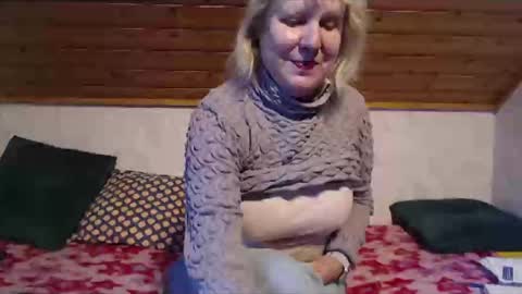 Snapshot of nikole111 chatting on February 1, 2025, 12:37 pm Nikole1 online show from February 1, 2025, 12:37 pm
