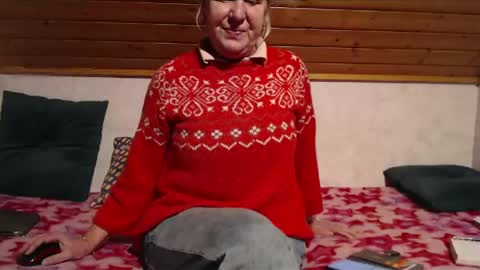 Snapshot of nikole111 chatting on February 2, 2025, 5:48 pm Nikole1 online show from February 2, 2025, 5:48 pm