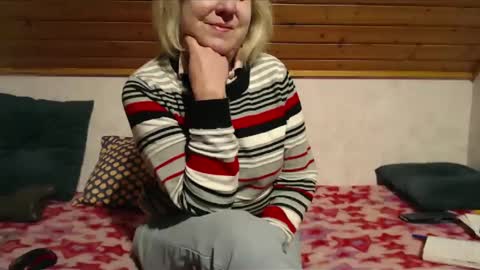 Snapshot of nikole111 chatting on February 4, 2025, 5:12 pm Nikole1 online show from February 4, 2025, 5:12 pm