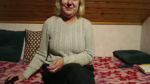 Snapshot of nikole111 chatting on February 8, 2025, 5:29 pm Nikole1 online show from February 8, 2025, 5:29 pm