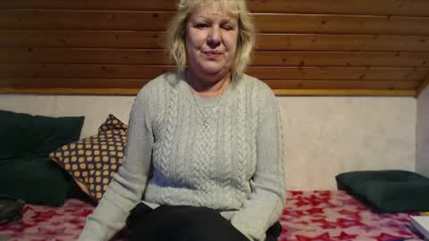 Snapshot of nikole111 chatting on February 9, 2025, 2:18 pm Nikole1 online show from February 9, 2025, 2:18 pm