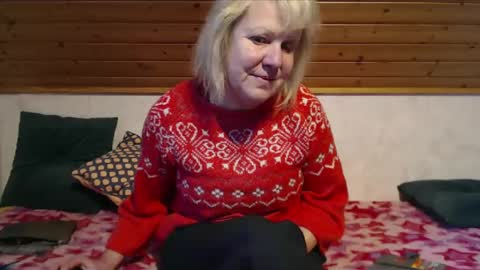 Snapshot of nikole111 chatting on February 15, 2025, 10:55 am Nikole1 online show from February 15, 2025, 10:55 am