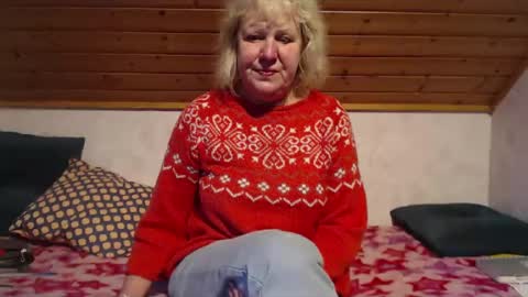 Snapshot of nikole111 chatting on February 22, 2025, 12:19 pm Nikole1 online show from February 22, 2025, 12:19 pm