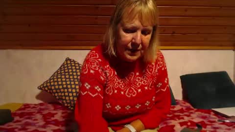 Snapshot of nikole111 chatting on October 4, 2025, 9:18 am Nikole1 online show from October 4, 2025, 9:18 am