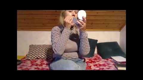 Nikole1 online show from October 27, 2025, 9:57 am