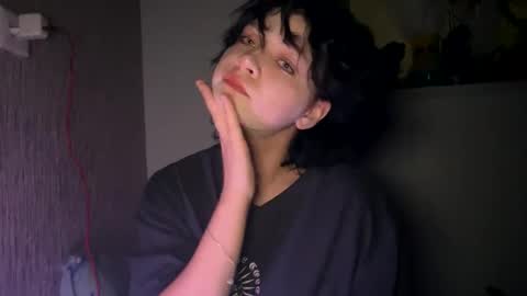 Snapshot of nikoli_naw chatting on January 4, 2025, 7:55 pm nikoli_naw online show from January 4, 2025, 7:55 pm