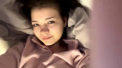 Snapshot of nikoli_naw chatting on February 22, 2025, 8:20 pm nikoli_naw online show from February 22, 2025, 8:20 pm