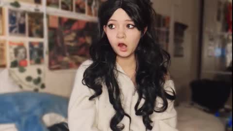 Snapshot of nikoli_naw chatting on October 19, 2025, 3:45 pm nikoli_naw online show from October 19, 2025, 3:45 pm